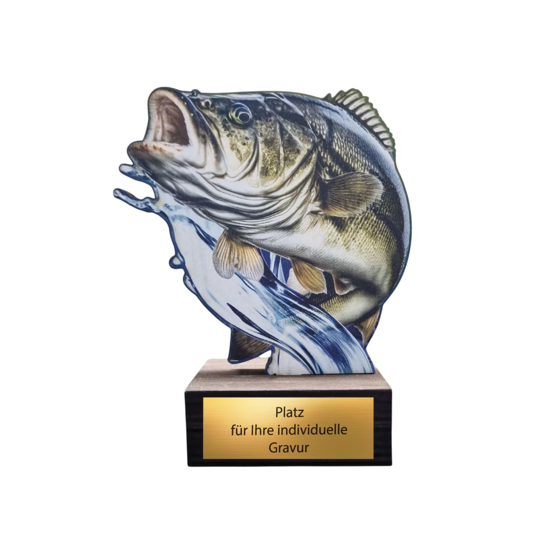 Holz-Pokal 13 cm Angelsport Trophäe - Großmaulbarsch mit Wunschgravur
