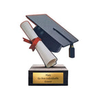 Studienpokal 13 cm Holz Trophäe mit Gravur - Abschluss-Motiv Hut & Diplom