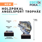Holz-Pokal 13 cm Angelsport Trophäe - Großmaulbarsch mit Wunschgravur