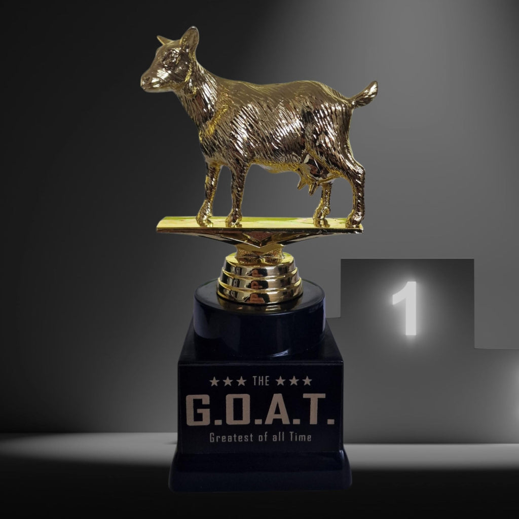 G.O.A.T. Pokal Black Edition 17,5 cm - Ziege Gold Trophäe mit Gravur