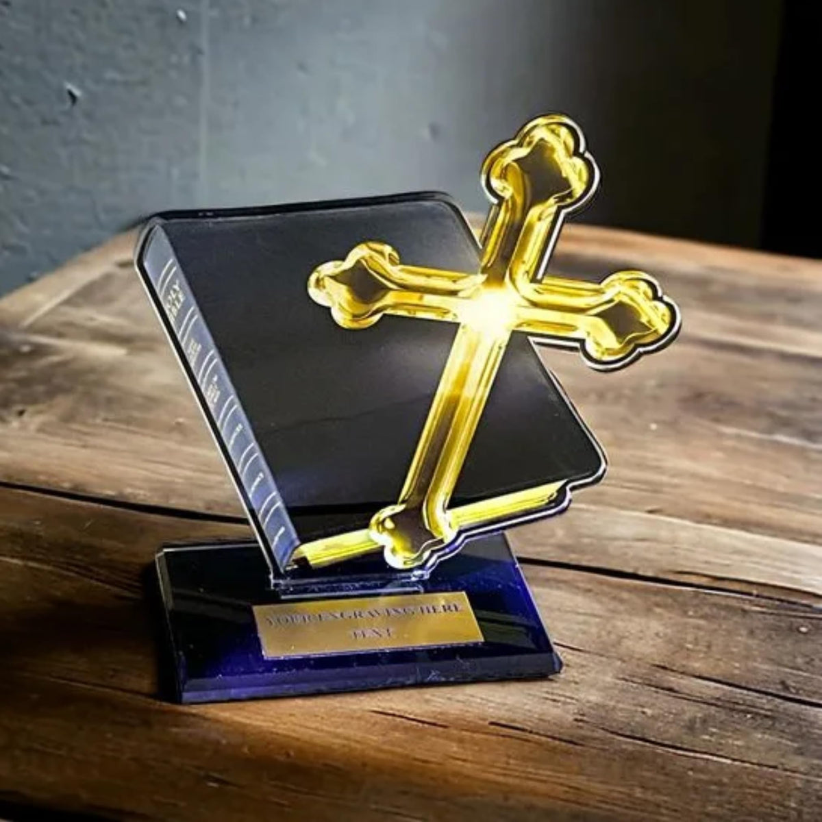 2D Religions Pokal Acryl 18cm Trophäe mit Bibel & Kreuz - Personalisierbar