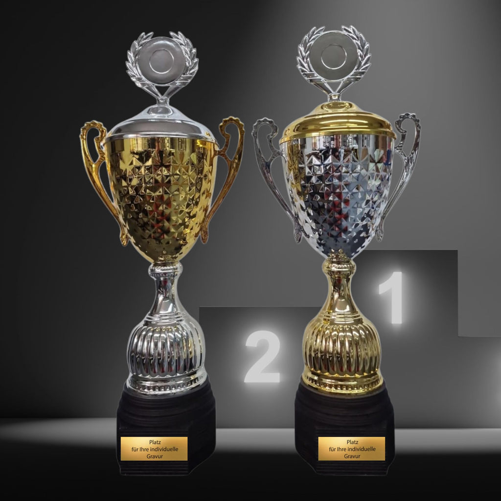 EBERiX · Athena oder Ares Wanderpokal · Wanderpokal mit Gravur · Eleganter Metallpokal mit Deckel & Holzsockel · 46 cm Höhe · Inkl. Gravurschild · personalisierbar