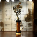 eberix · Musik Notenschlüssel Pokal · mit Wunschgravur · Trophäe für Musikwettbewerb · Siegerpokal für Orchester, Musikschule, Bandwettbewerb · personalisierbar ·