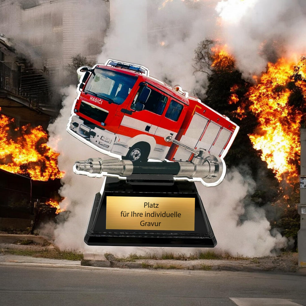 XS Feuerwehr Pokal 9 cm - Acryl Trophäe mit Feuerwehrauto & Gravurschild
