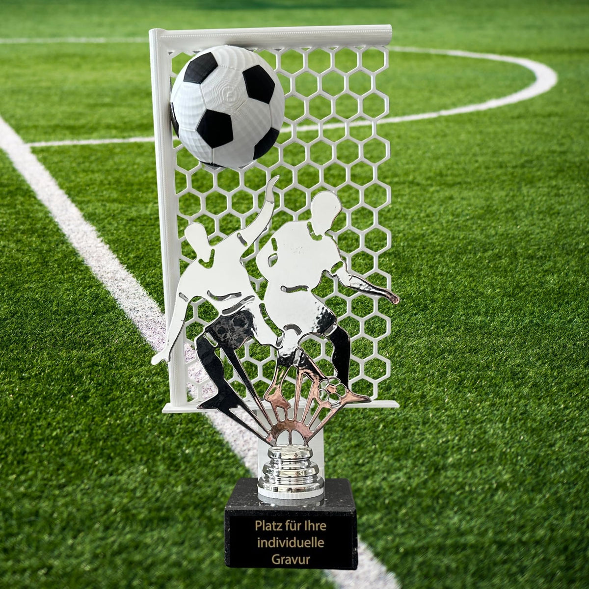 Fußball Trophäe 27 cm Metallfigur mit Wunschgravur & 3D-Hintergrund