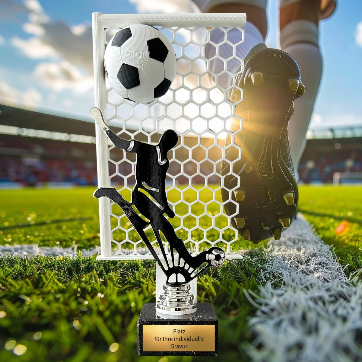 Fußball Pokal 27 cm Metallfigur mit Wunschgravur & 3D-Hintergrund
